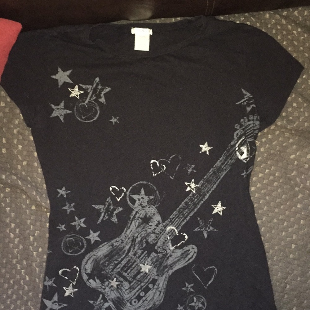 Maurice’s T-shirt